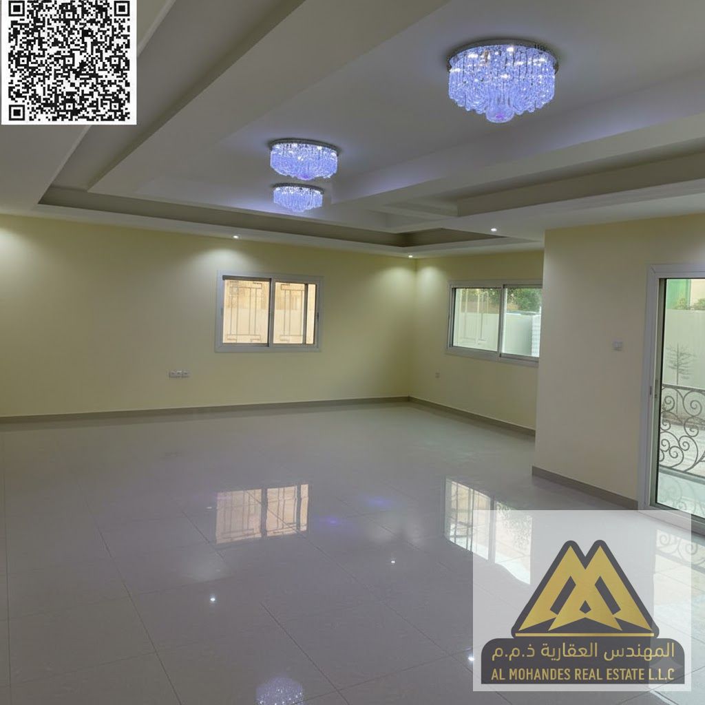 For annual rent: 5 master bedrooms, a living room and hall open to each other, a maid's room, 6 bathrooms, a garden, indoor and outdoor parking, and a