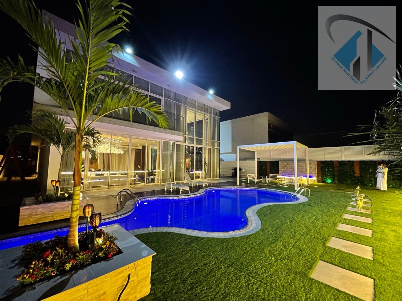 Limited-Time Offer: Fully Furnished Golf-View Villa — Urgent Sale