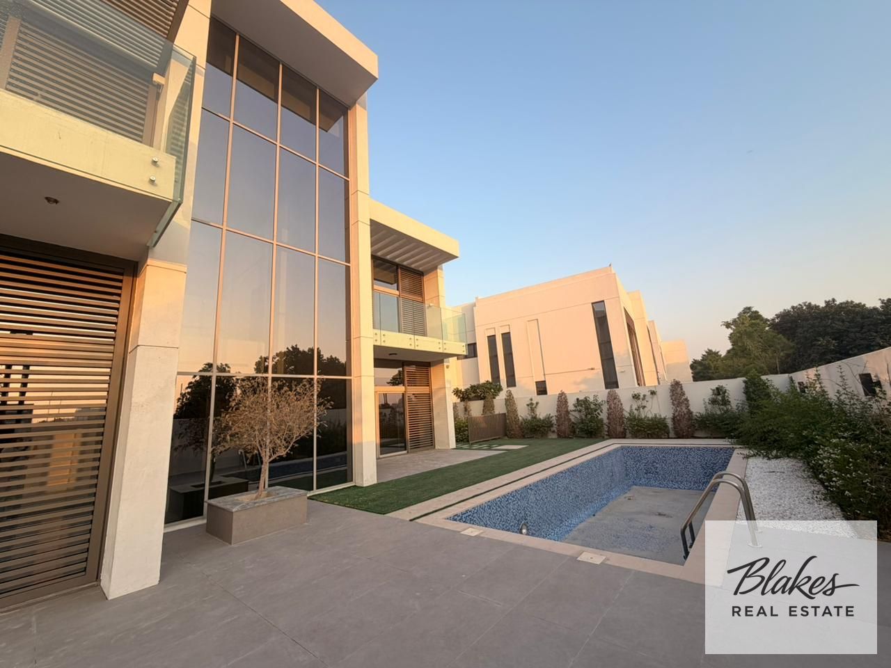 RARE 5BR | Large Plot | Spacious Layout | Pool