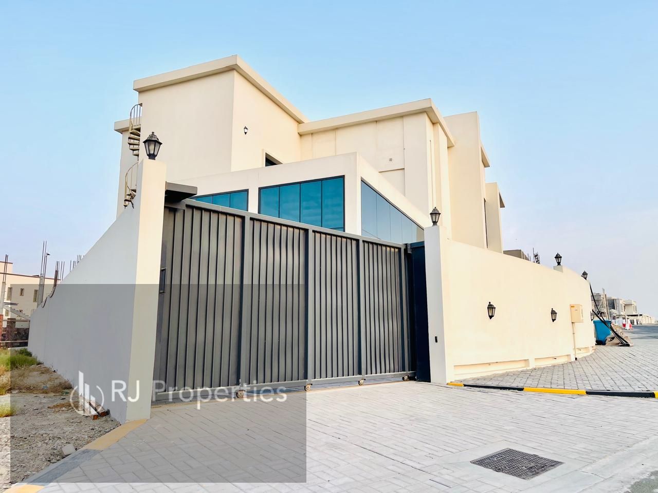 Specious 7BHK Villa All Master Bedrooms Beautiful For Family