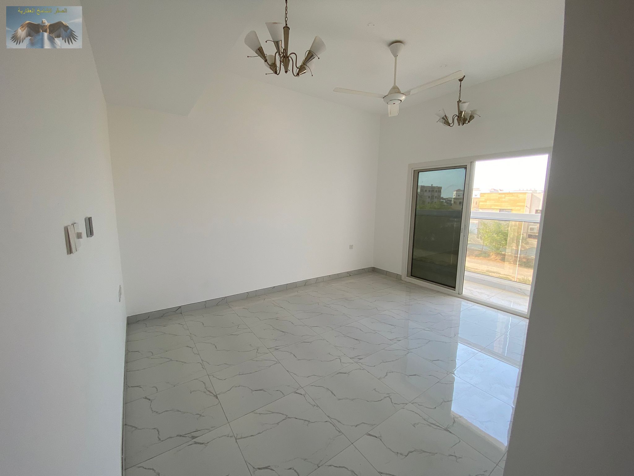 1BHK Apartment for Annual Rent in Al Muweihat 2, Ajman, in a new building, 2 bathrooms, balcony, separate living area, central location with easy acce