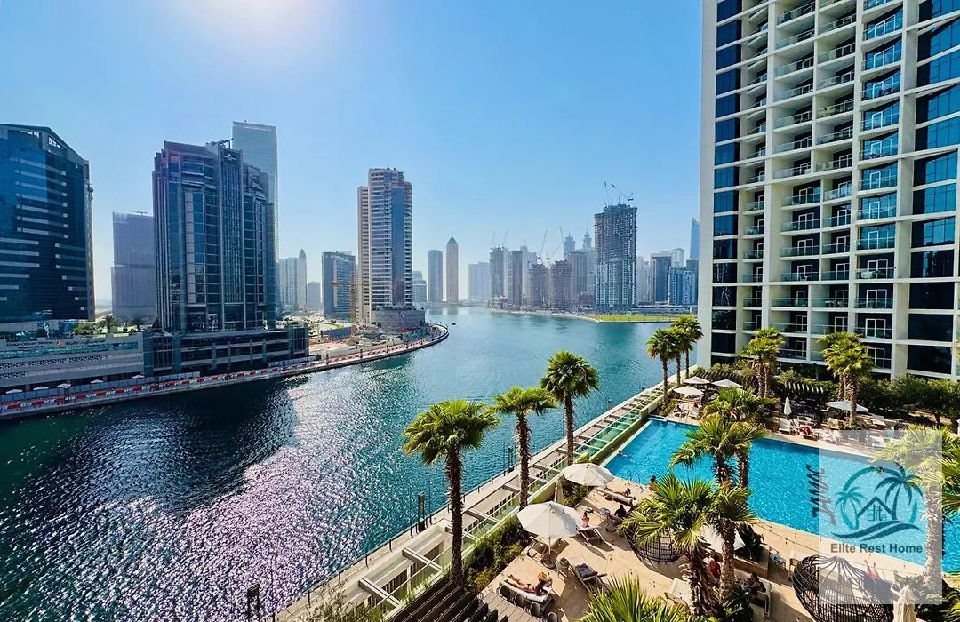 Luxury Fully Furnished Studio for Daily Rent in DAMAC Maison Prive | Canal Views, Modern Amenities, Prime Business Bay Location