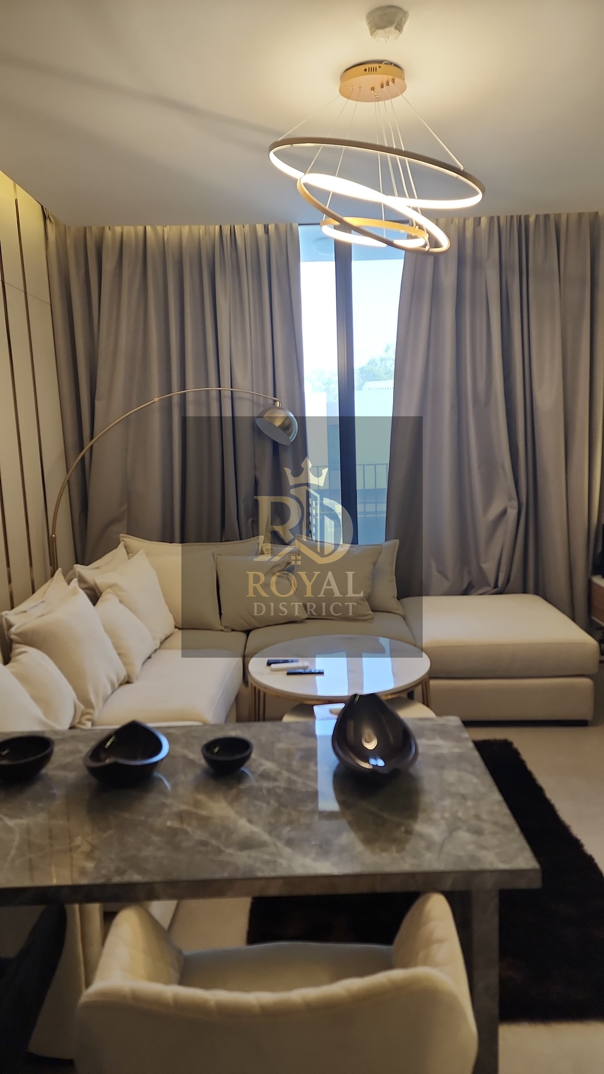 1 Bedroom / Community view / Freehold
