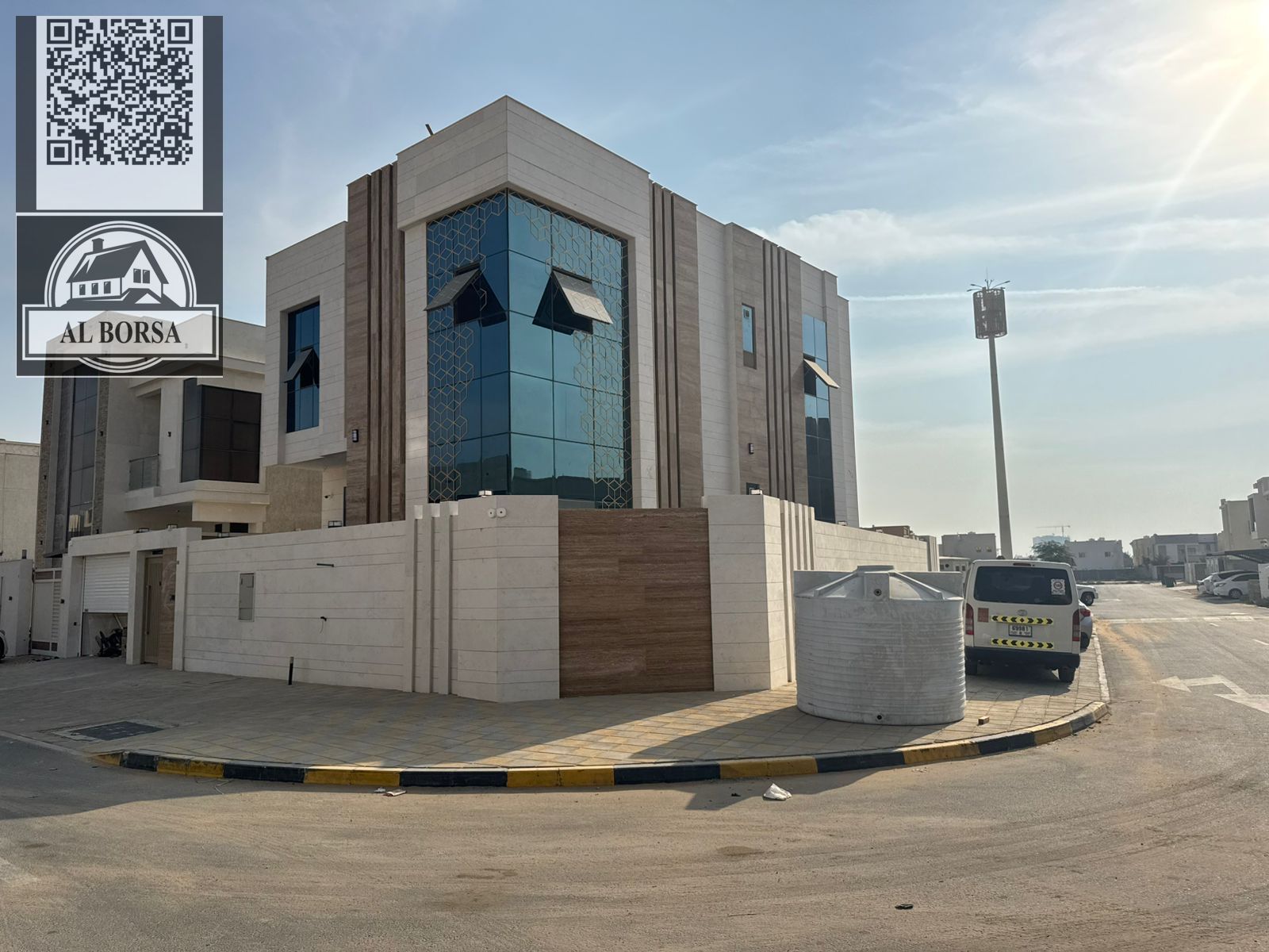 For sale: a villa with five master bedrooms, a majlis (formal sitting room), a living room, and a maid's room in the Al Zahia Corner area.
