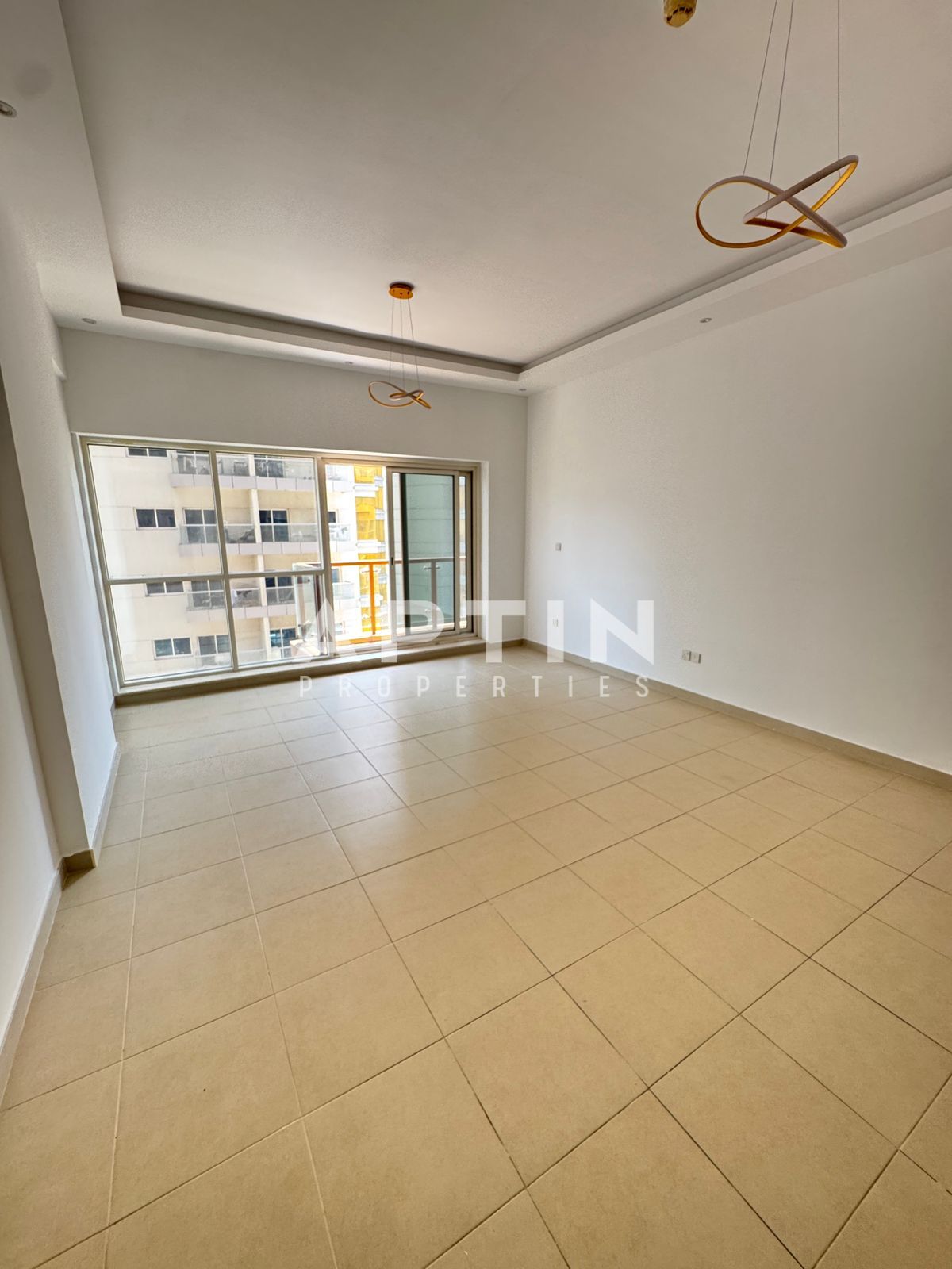 Modern 1BHK Apartment | 2 Bathrooms | Open Kitchen | Balcony | DSO