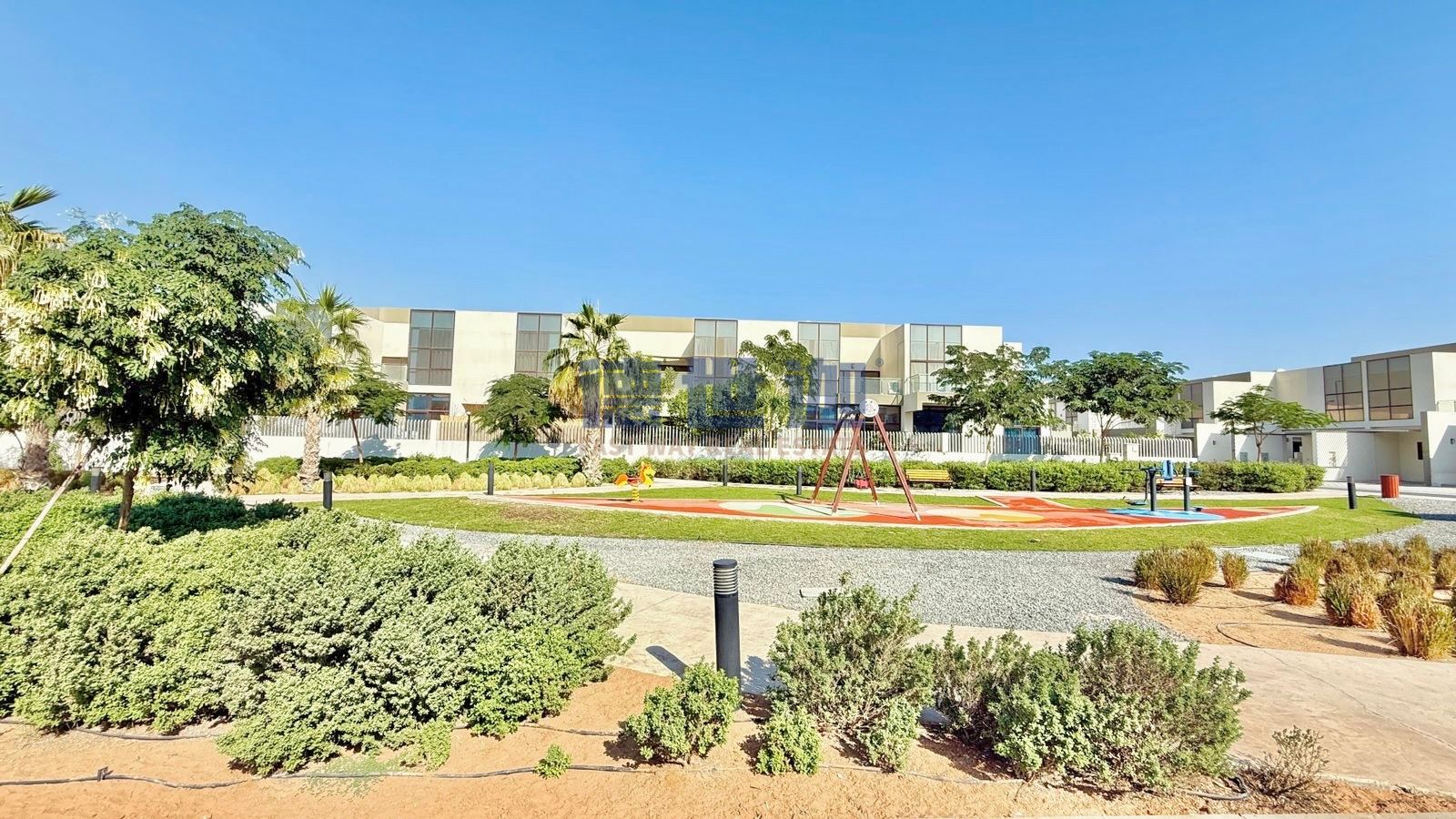 4 BR Plus Maid | Park view | Vacant