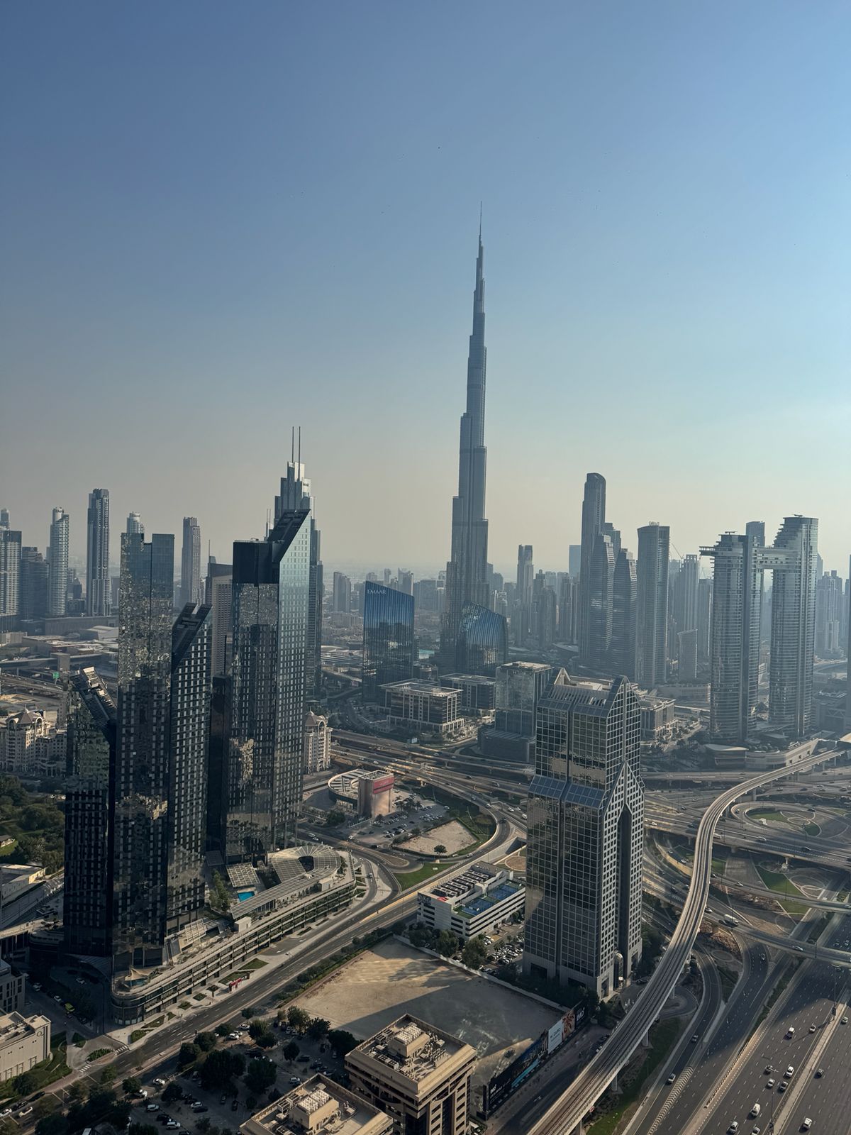 Premium Freehold Office Overlooking Burj Khalifa – SZR