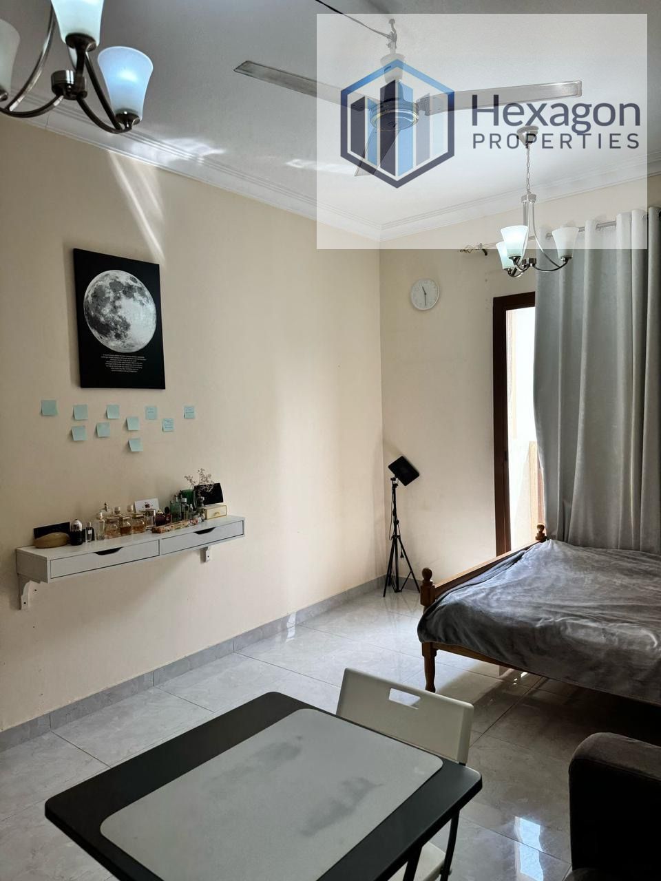BRIGHT APARTMENT||CLOSE TO PARK||BALCONY||AED60000