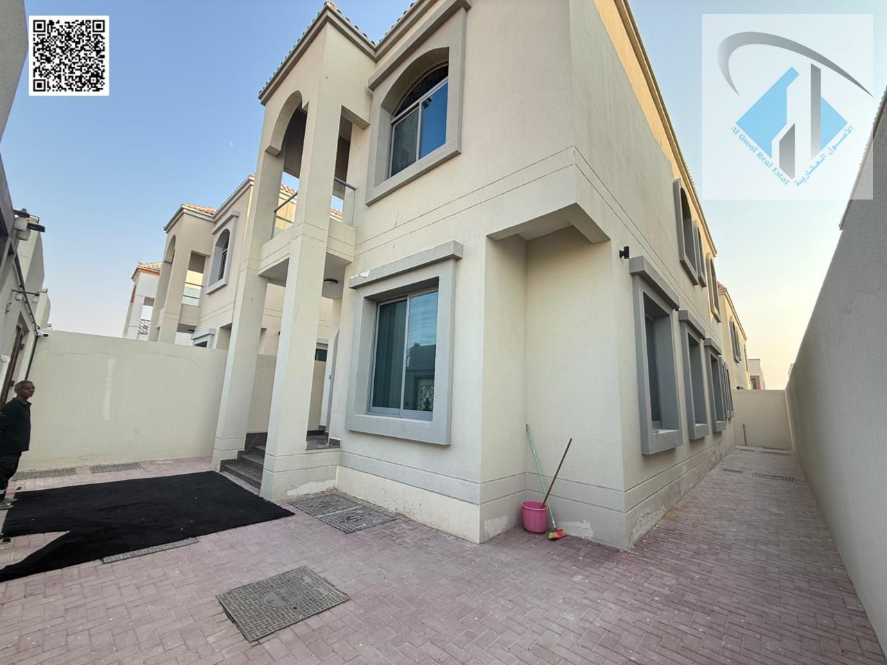 Villa for sale, fully furnished with electricity, water, and air conditioning, ready to move in