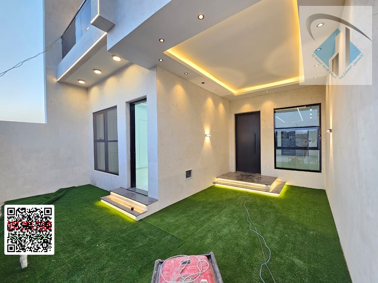 For sale: A villa for your dreams at a special price. 3 floors, registration fees included, freehold ownership.