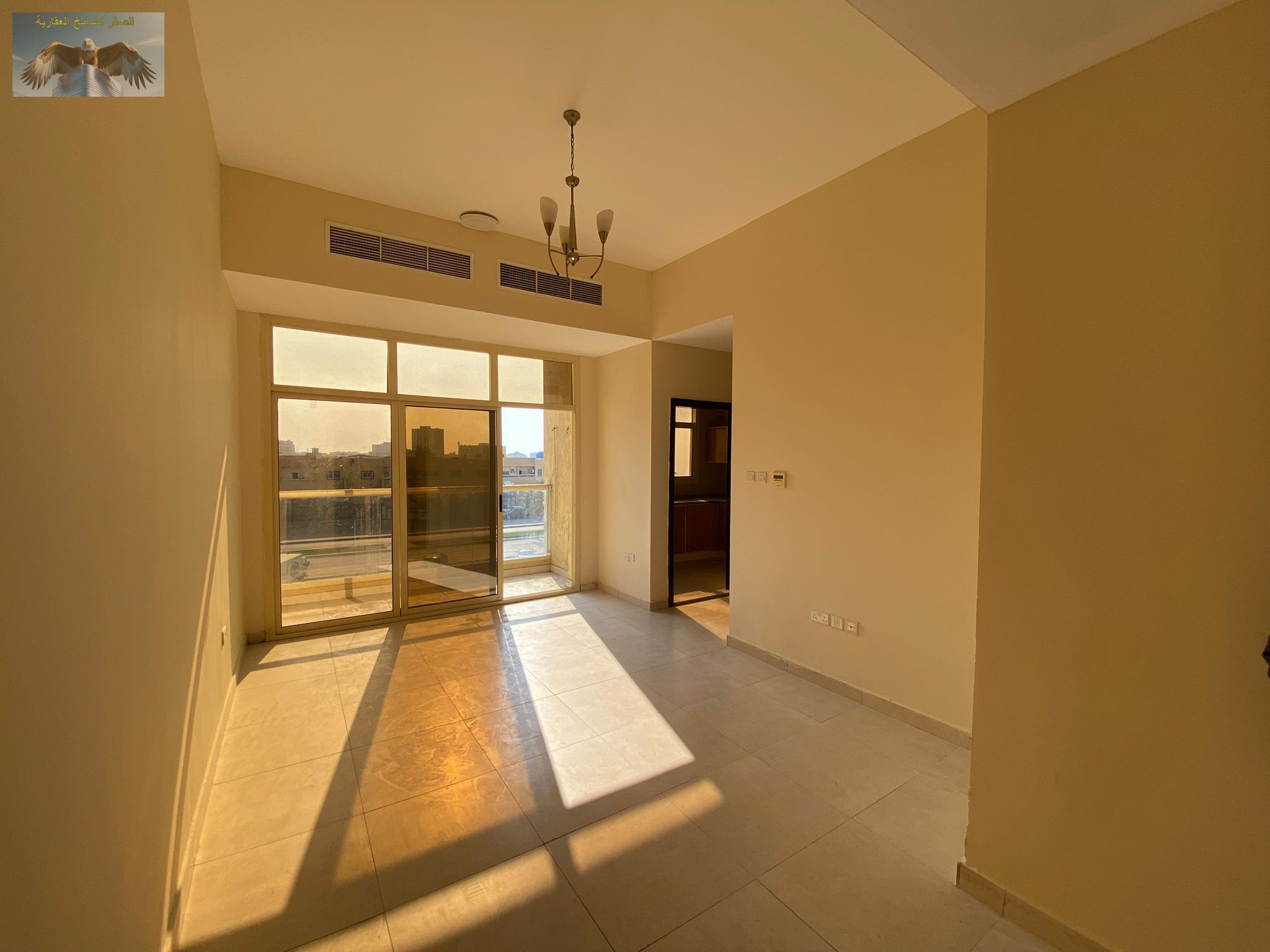 One bedroom and living room, spacious | Balcony | Free maintenance | Central air conditioning