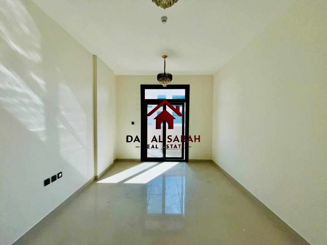 Brand new building | with big balcony | 6 cheques payment |Ready to move !