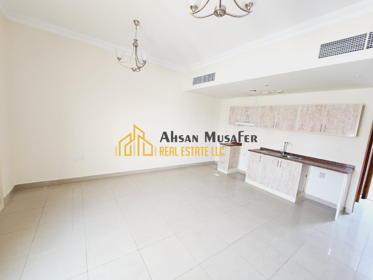 LAVISH STUDIO APARTMENT AVAILABLE//FOR FAMILY//WITH WARDROBES//WITH GYM POOL FREE//WITH OPEN VIEW//PRIME LOCATION//EASY EXIT TO DUBAI//