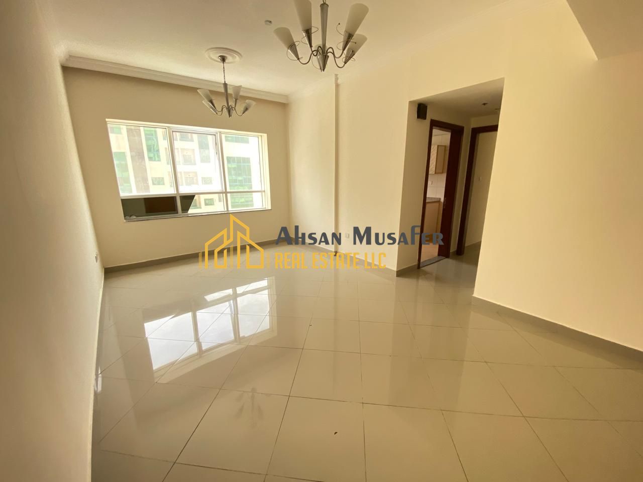 LAVISH 1BHK APARTMENT AVAILABLE//WITH OPEN VIEW// FAMILY BUILDING//WITH 1BATHROOM//WITH GYM POOL FREE//ON PRIME LOCATION//EASY EXIT TO DUBAI//