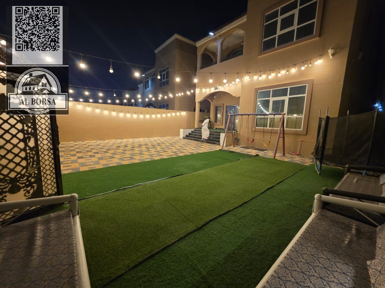 Villa for sale in Al Muwaihat 1, residential/investment, 5 master bedrooms, majlis, two living rooms, kitchen, and maid's room.