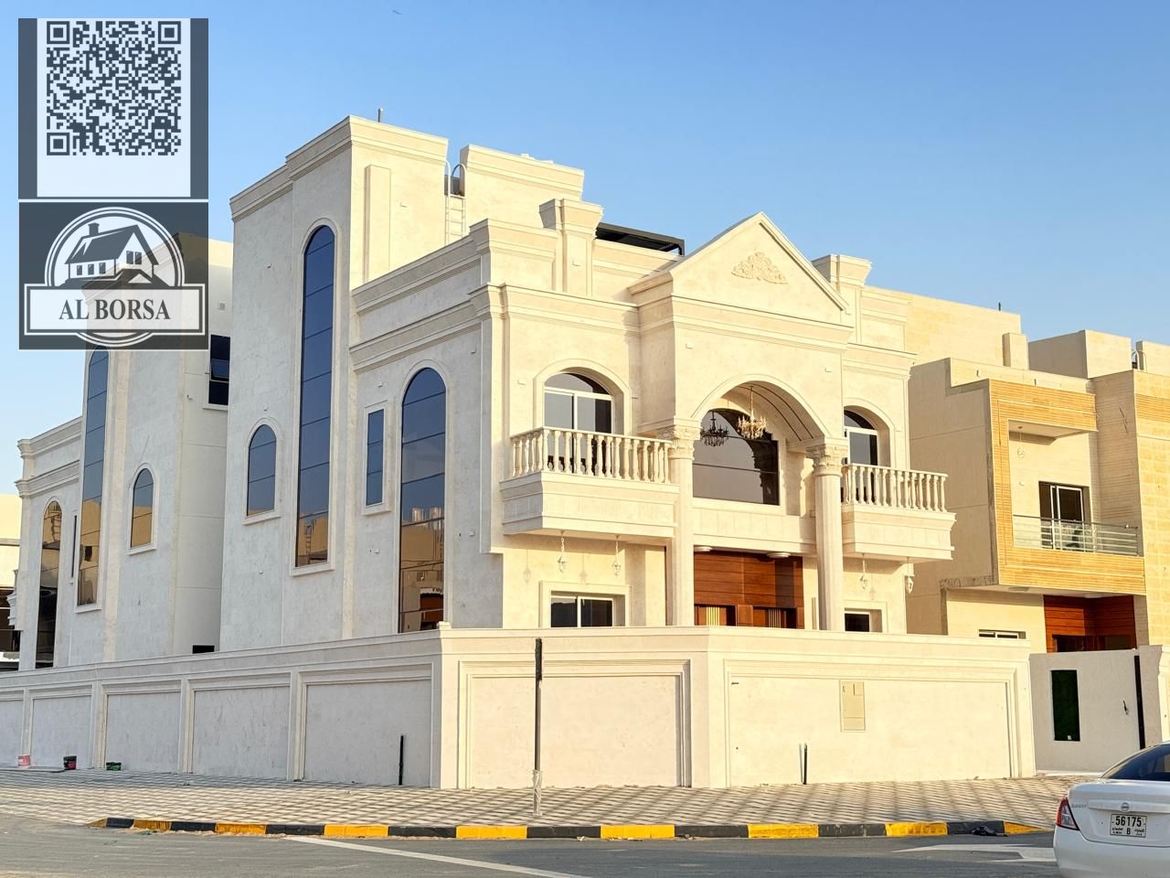 For rent in Al-Haliyo 2, a corner villa with 5 master bedrooms, a majlis, a living room, a kitchen, and a maid's room.