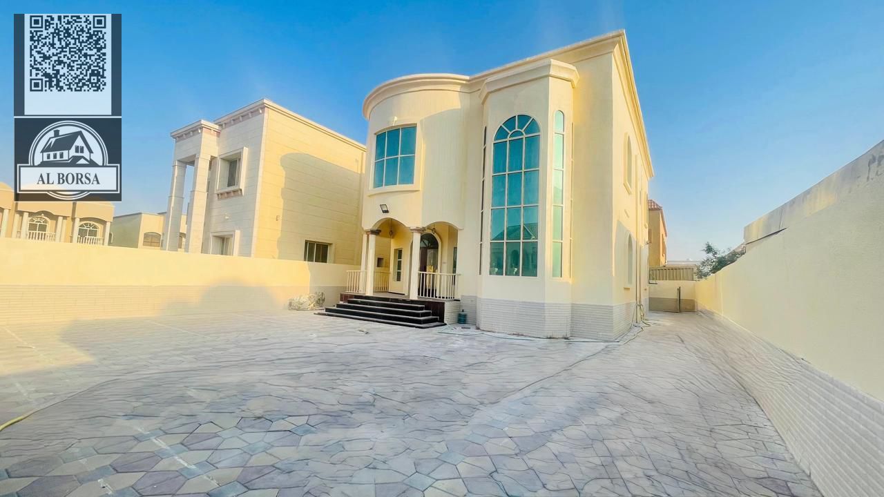 Villa for sale in Al Rawda 1, Ajman. 5 bedrooms, living room, majlis, kitchen, and maid's room.