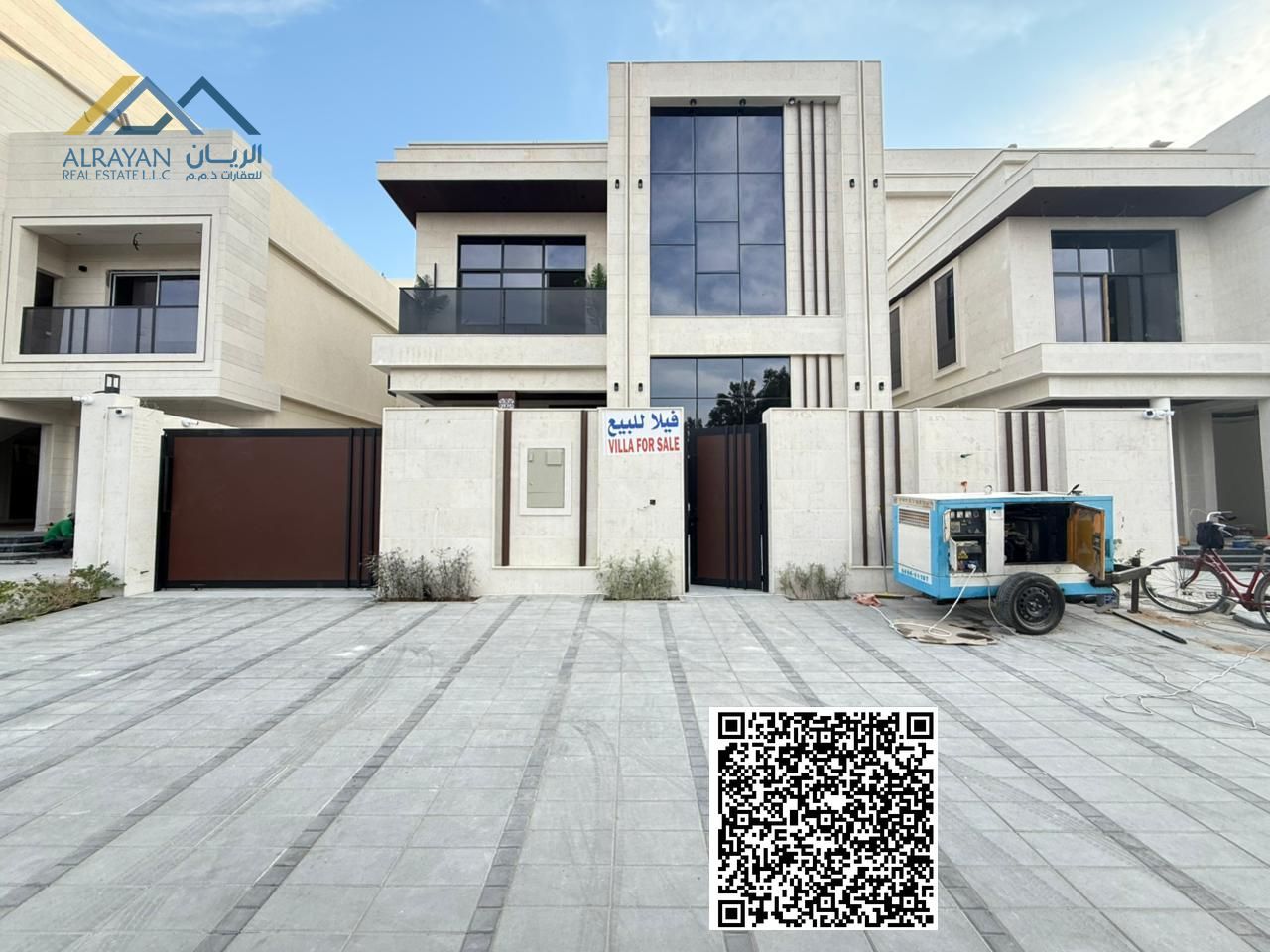 Freehold ownership for all nationalities, including registration fees, electricity, water, and air conditioning, with bank facilities available.