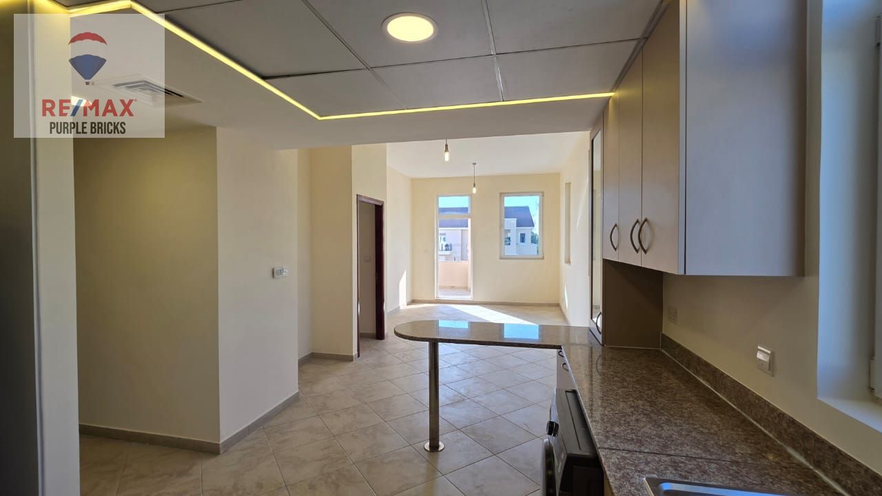 Upgraded 1BR | Fitted Kitchen | VASTU