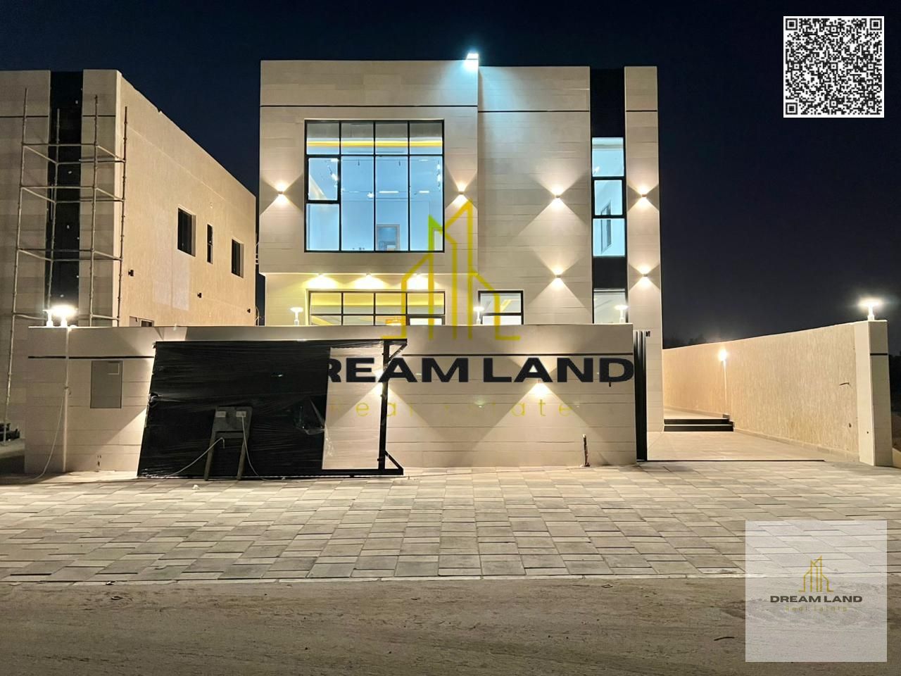 Your dream villa: two floors and a rooftop, including registration and ownership fees, next to services and a mosque, very close to Sheikh Mohammed Bi