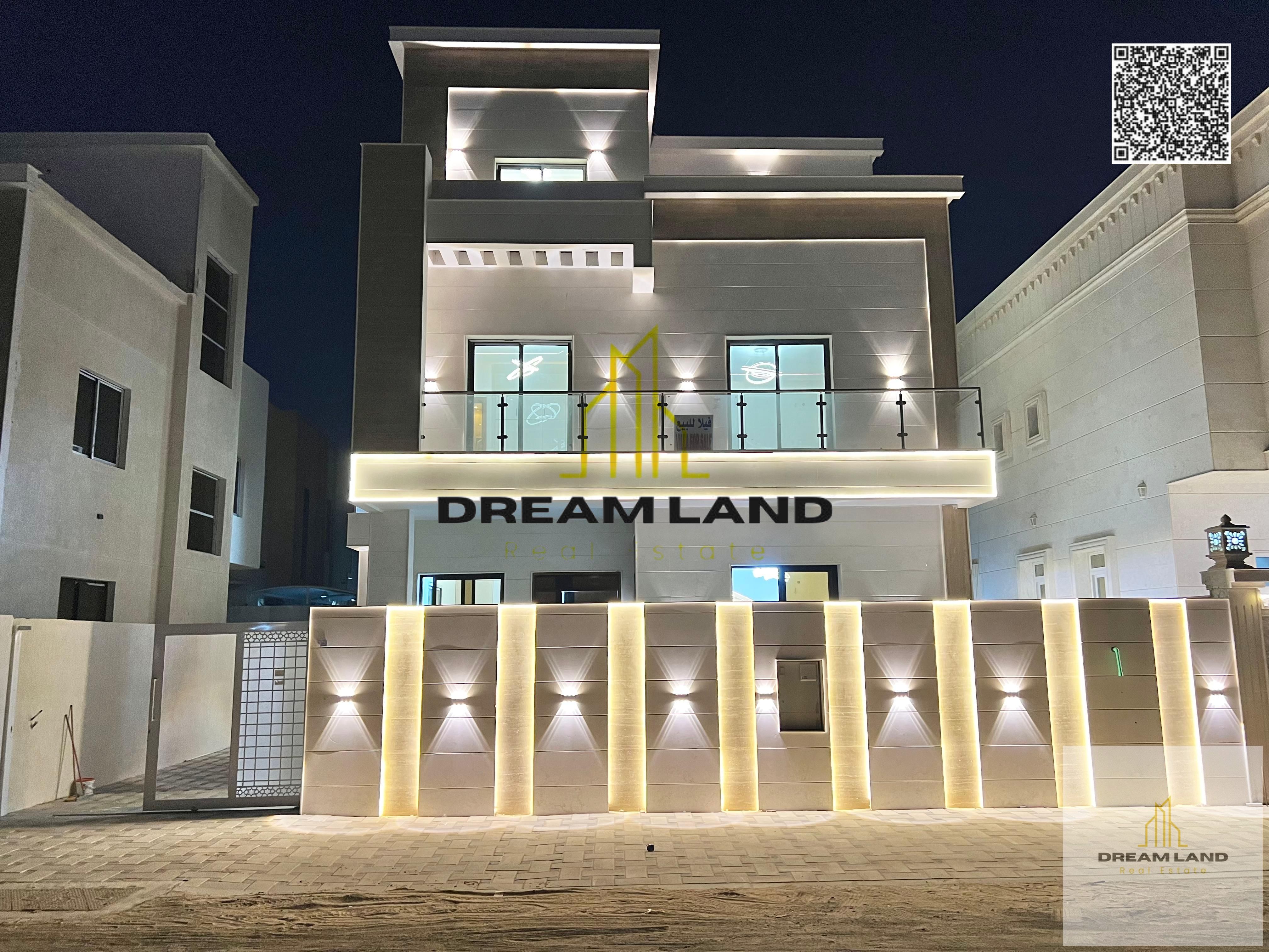 Villa opposite a mosque, 5 master bedrooms with a roof terrace, at a very attractive price. Excellent finishing and the price is negotiable.