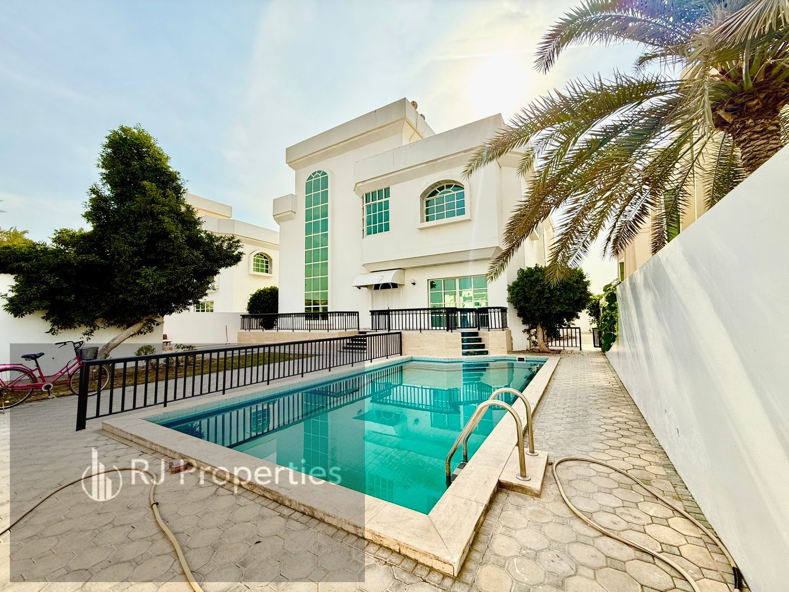 Hot OFFER LUXURY villa with Pool +Maid Room +laundry room Majlis parking only JEST 170k