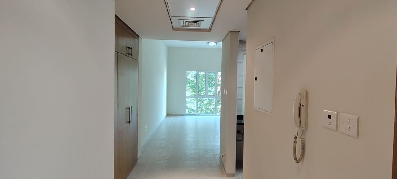 • “Investor Deal: High-Yield Studio in Discovery Gardens”
