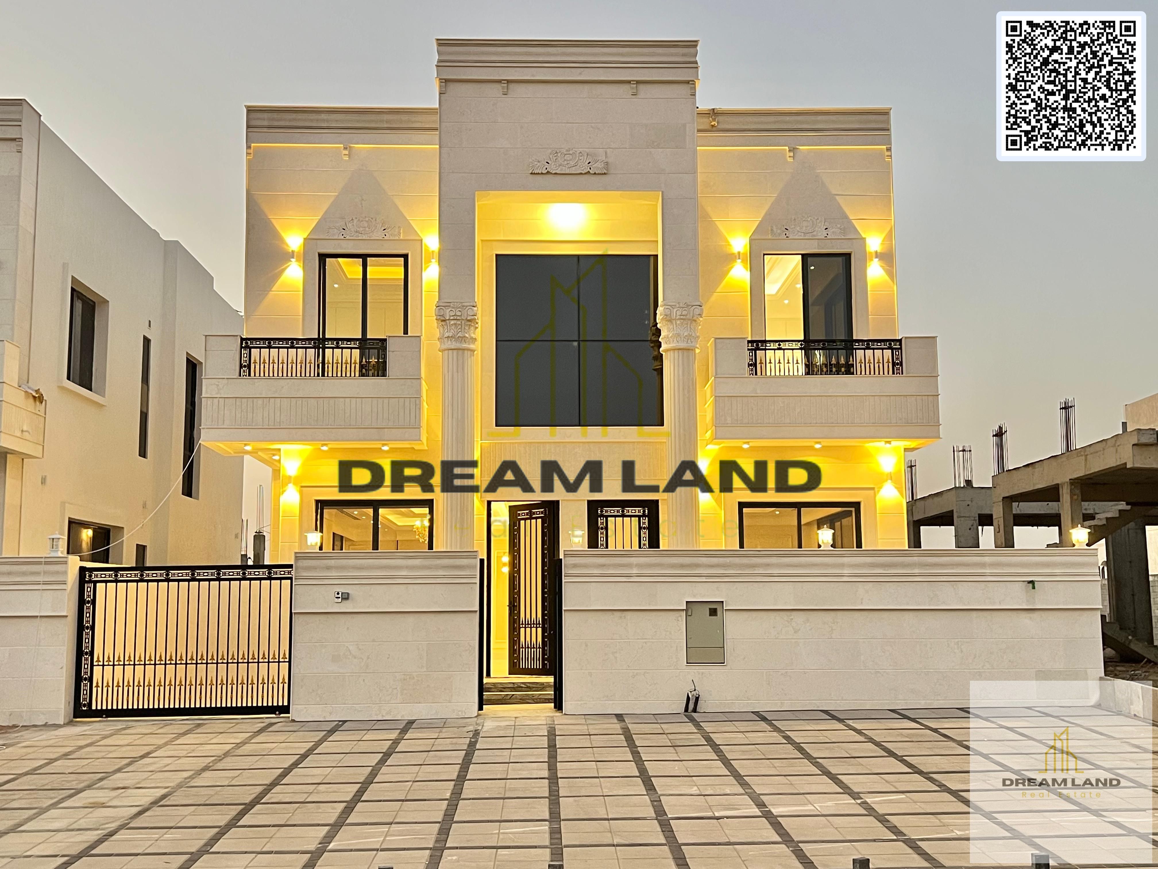 A luxurious villa with a classic design in a prime location, priced including registration and ownership fees, electricity and water.