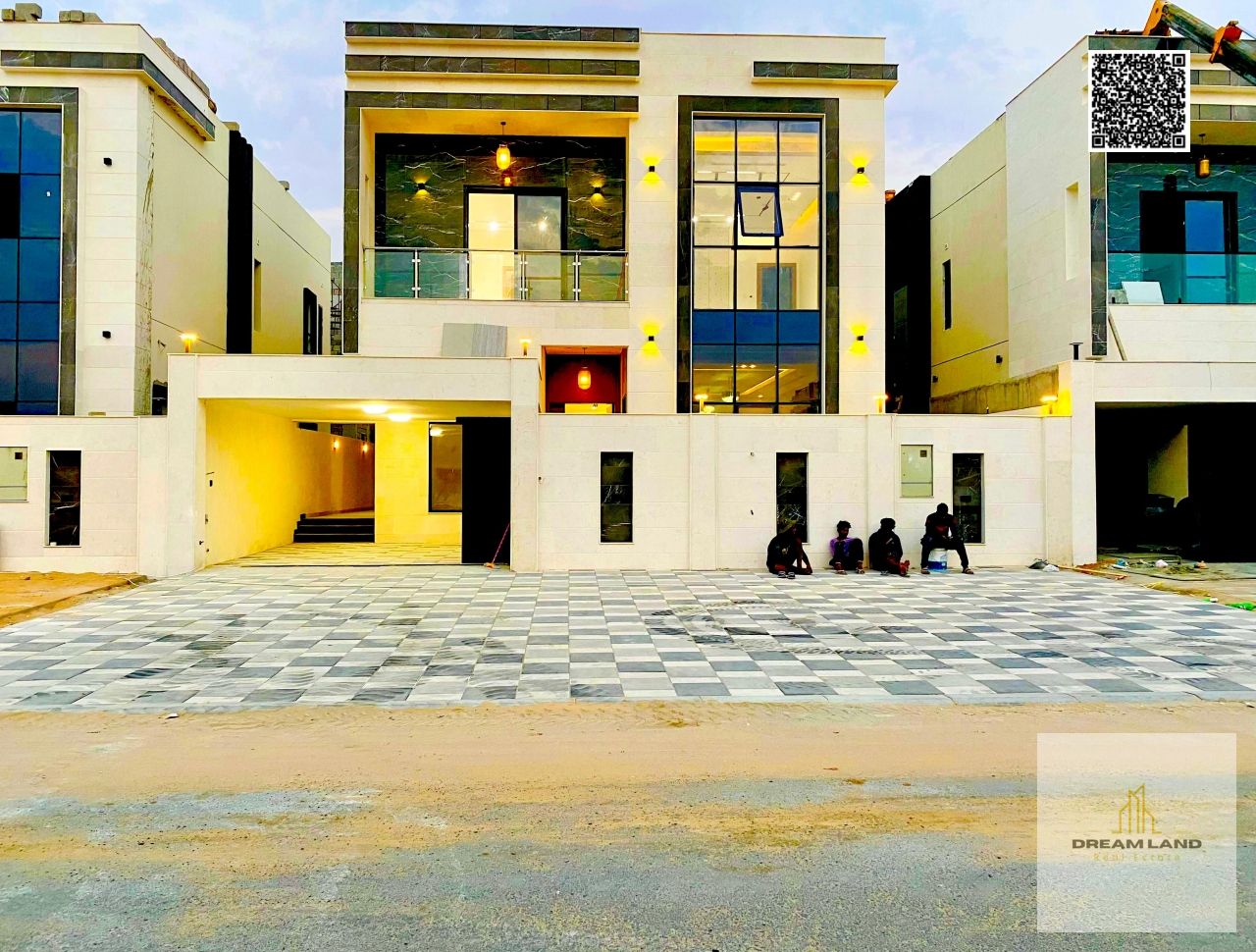 At an attractive price, including registration and ownership fees, and without annual fees.