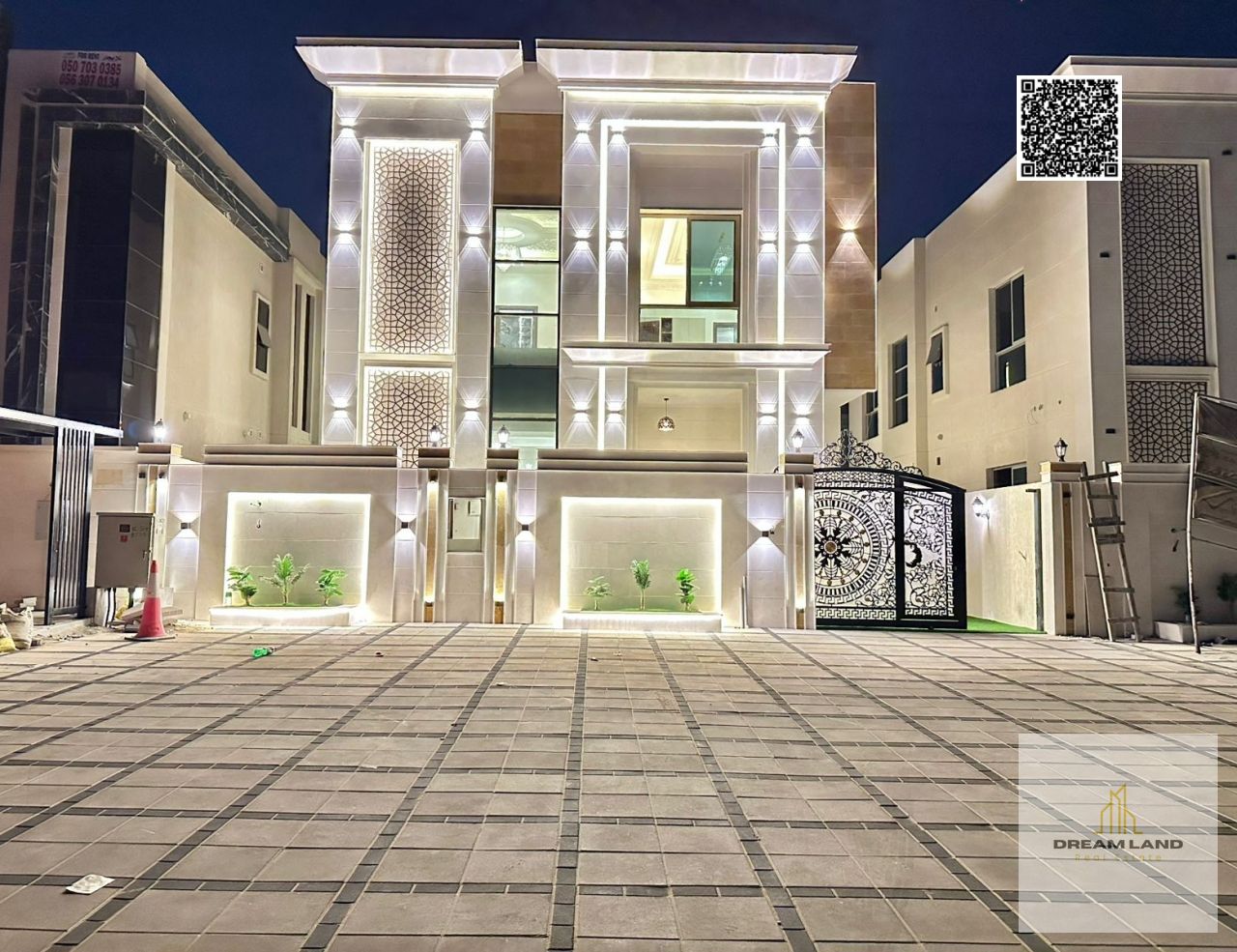 Excellent offer at a negotiable price. Close to the mosque. Consists of: Large master living room + master reception room, 5 master bedrooms with buil