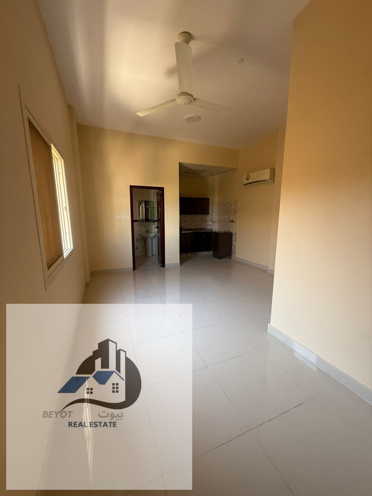 Annual Rent – Spacious Studio in Al Mowaihat 2, Ajman Unit Features: Spacious studio suitable for singles or couples Very large bathroom with h