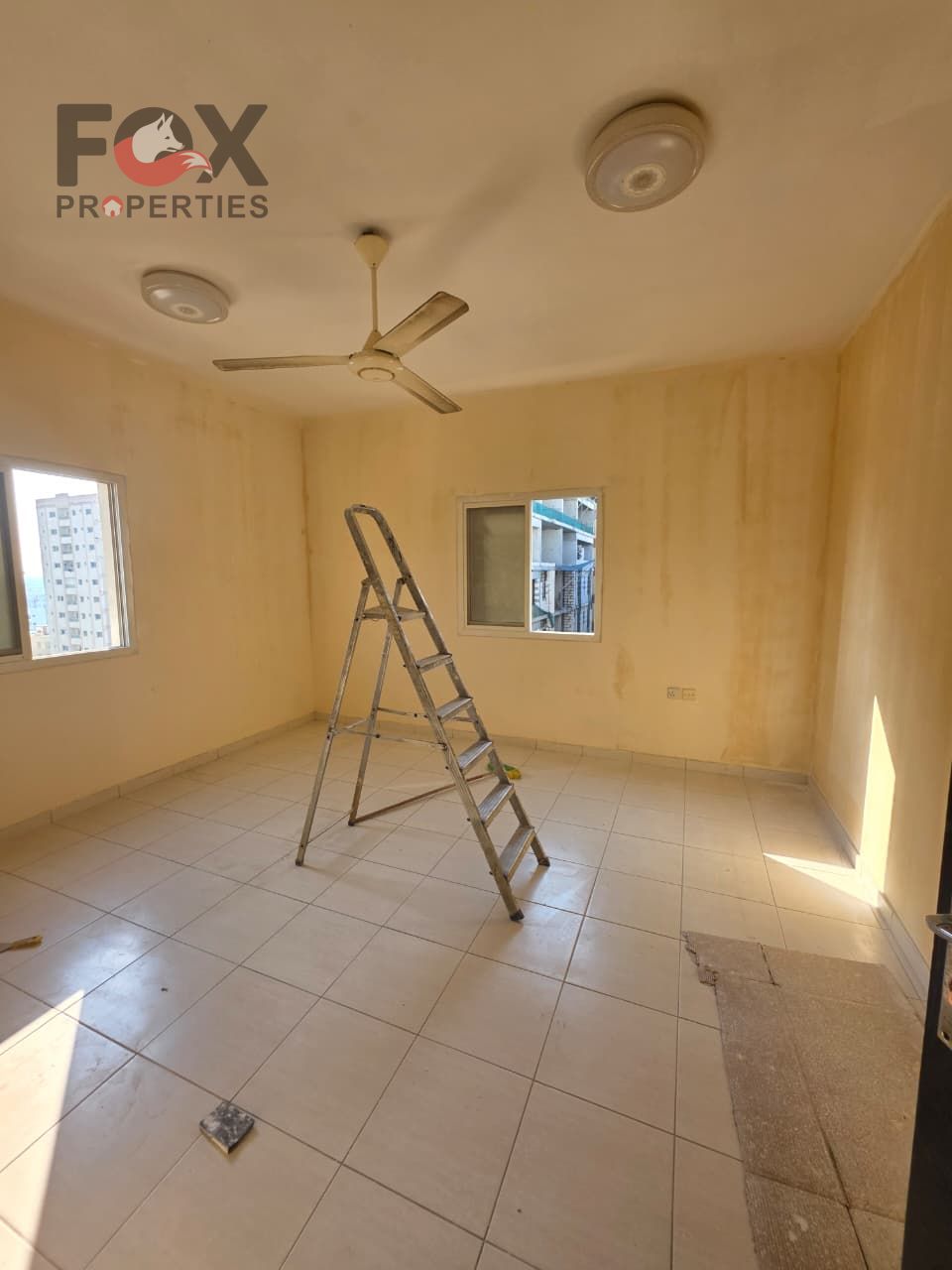 One bedroom and living room for rent in Al Nuaimiya 2, in a prime location near Gulf Bridge, at a price of 26,000 AED per year with the possibility of
