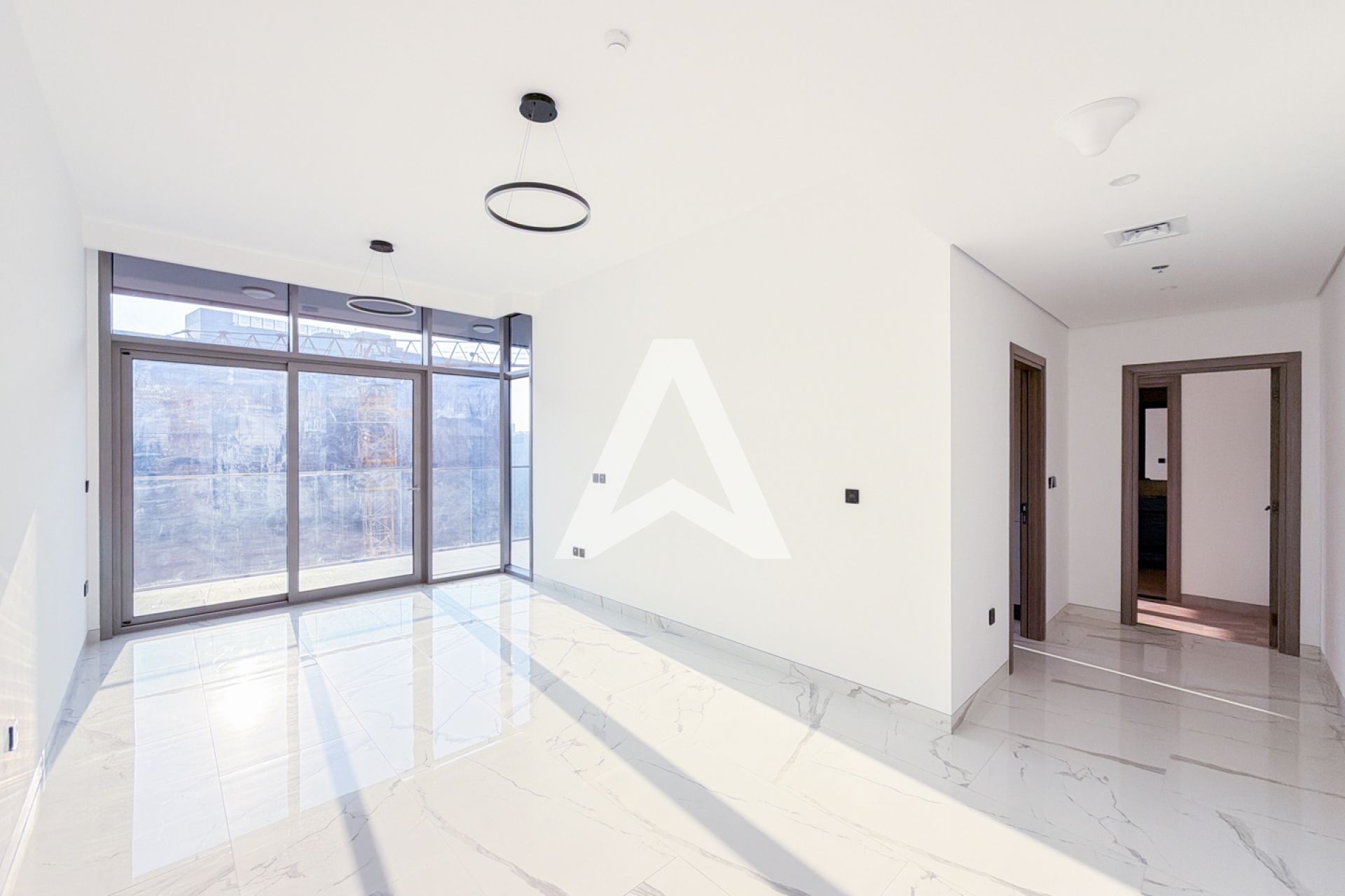 NEW BUILDING | PRIME LOCATION | LARGE | ITALIAN