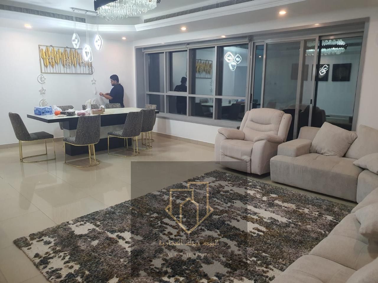 Two rooms and a hall for sale, Corniche towers, a large area