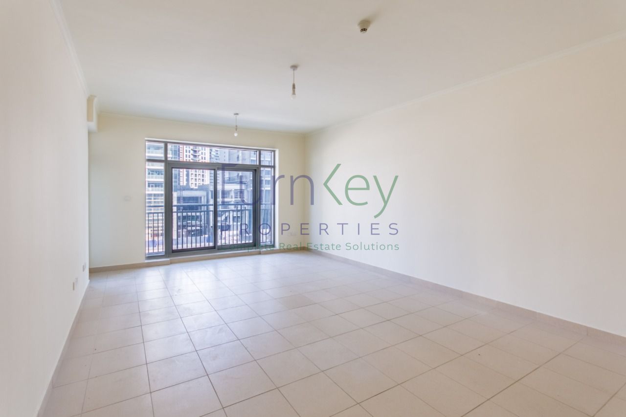 Spacious1-Bed Apartment in Prime Location | Vacant