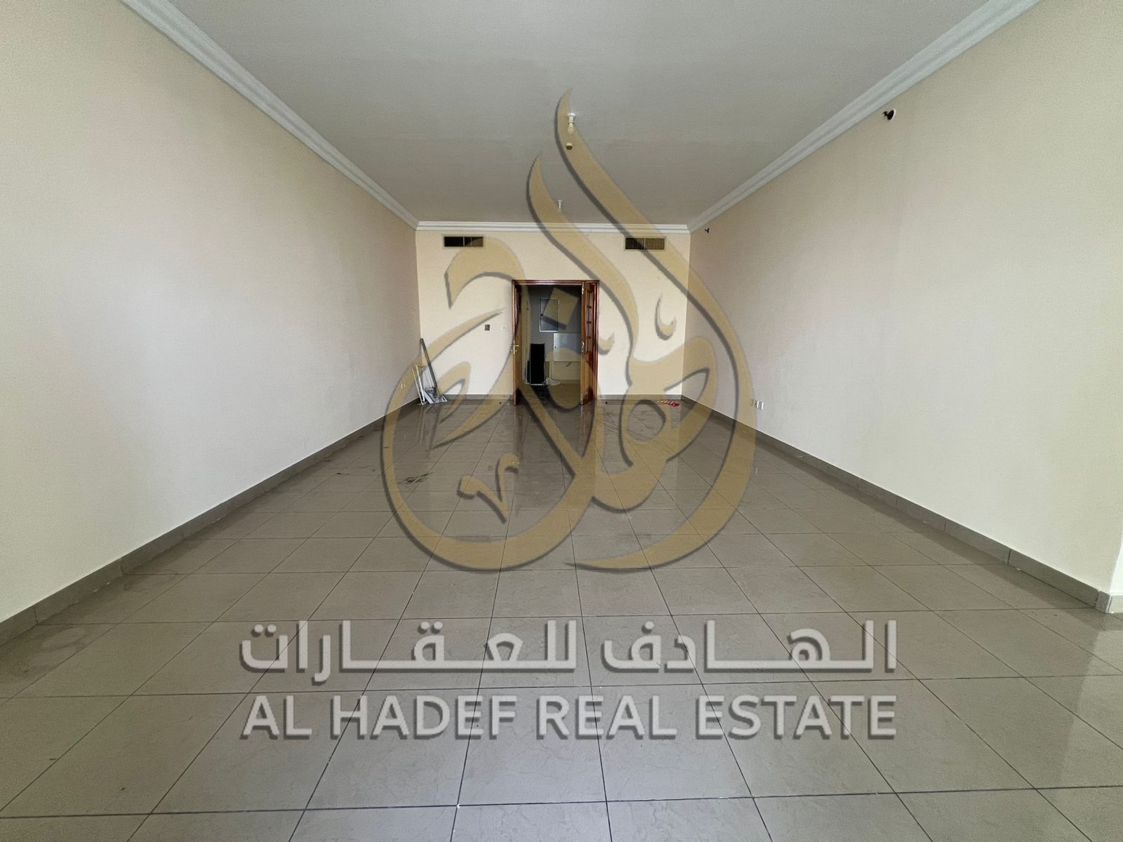 – Al Majaz 3 | Luxury 4BR Apartment + Maid’s Room | 4 Spacious Bedrooms | Large Living Room | Maid’s Room | Built-in Wardrobes |