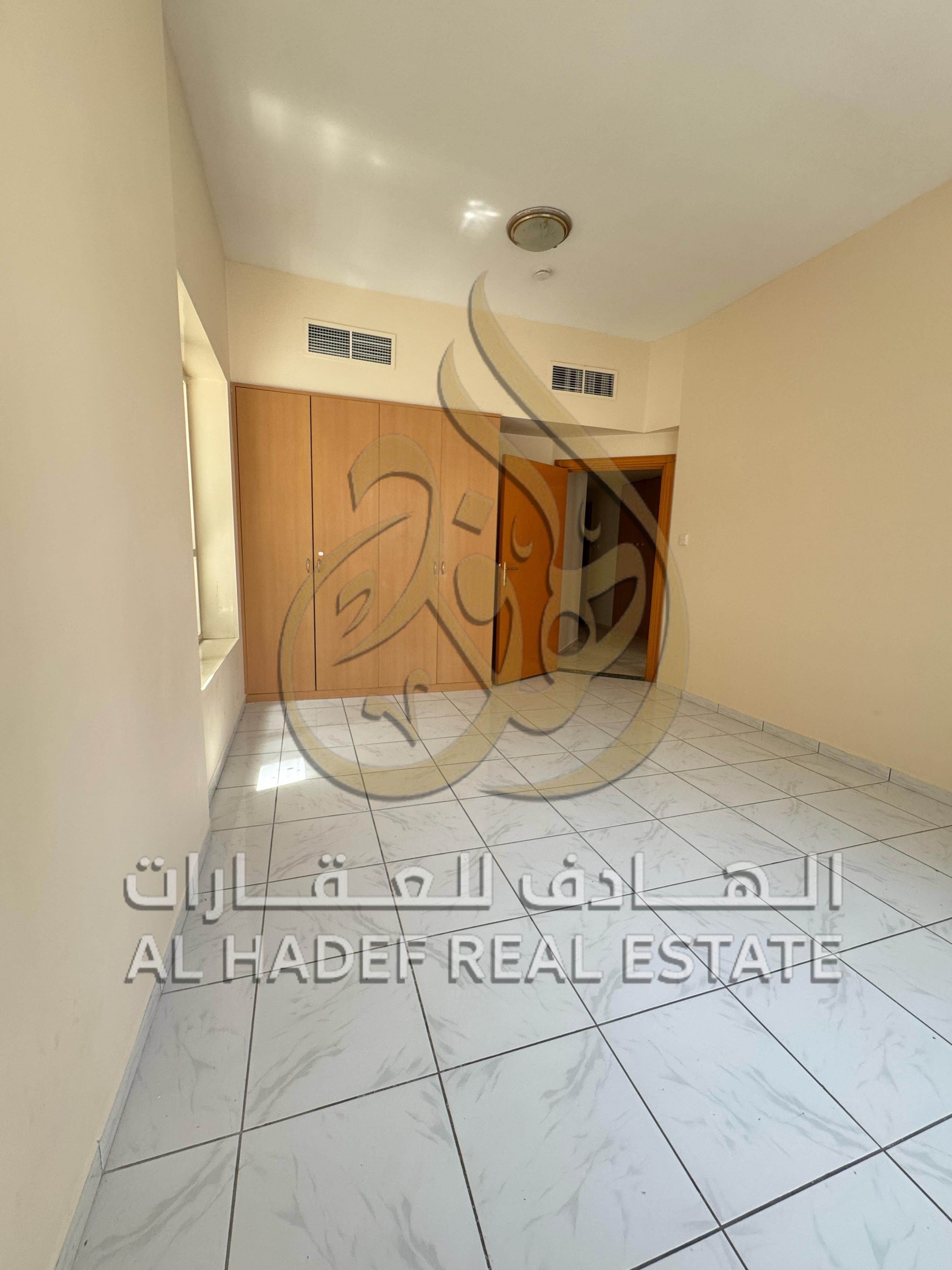 3-bedroom apartment with living room and maid’s room. Easy payment plan, excellent space, and conveniently located near the Dubai exit. Close to all e