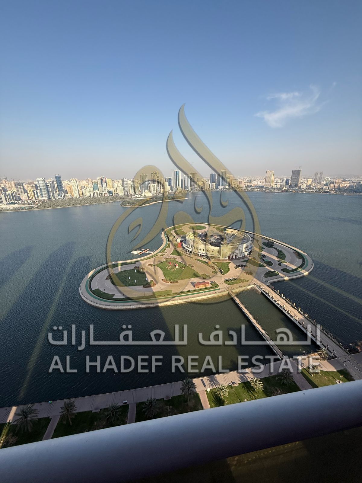 3 bedroom apartment in Al Majaz 3 - full view of Khalid Lake + gym and swimming pool