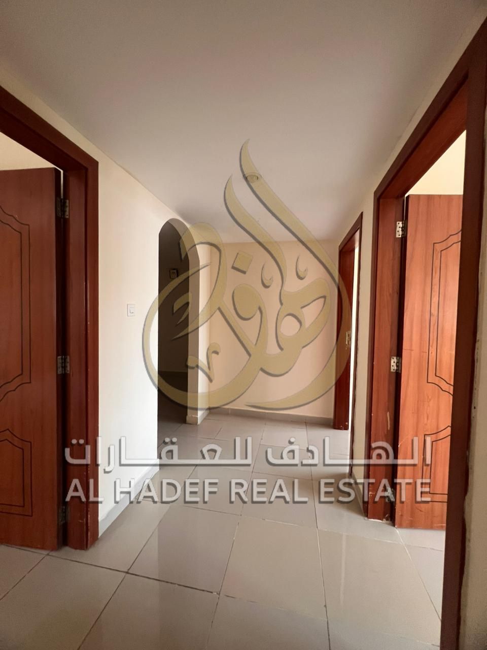 For annual rent in Al Qasimia, 3 rooms, a hall, a master maid's room with an internal bathroom, and 4 bathrooms with a balcony with dininnig room