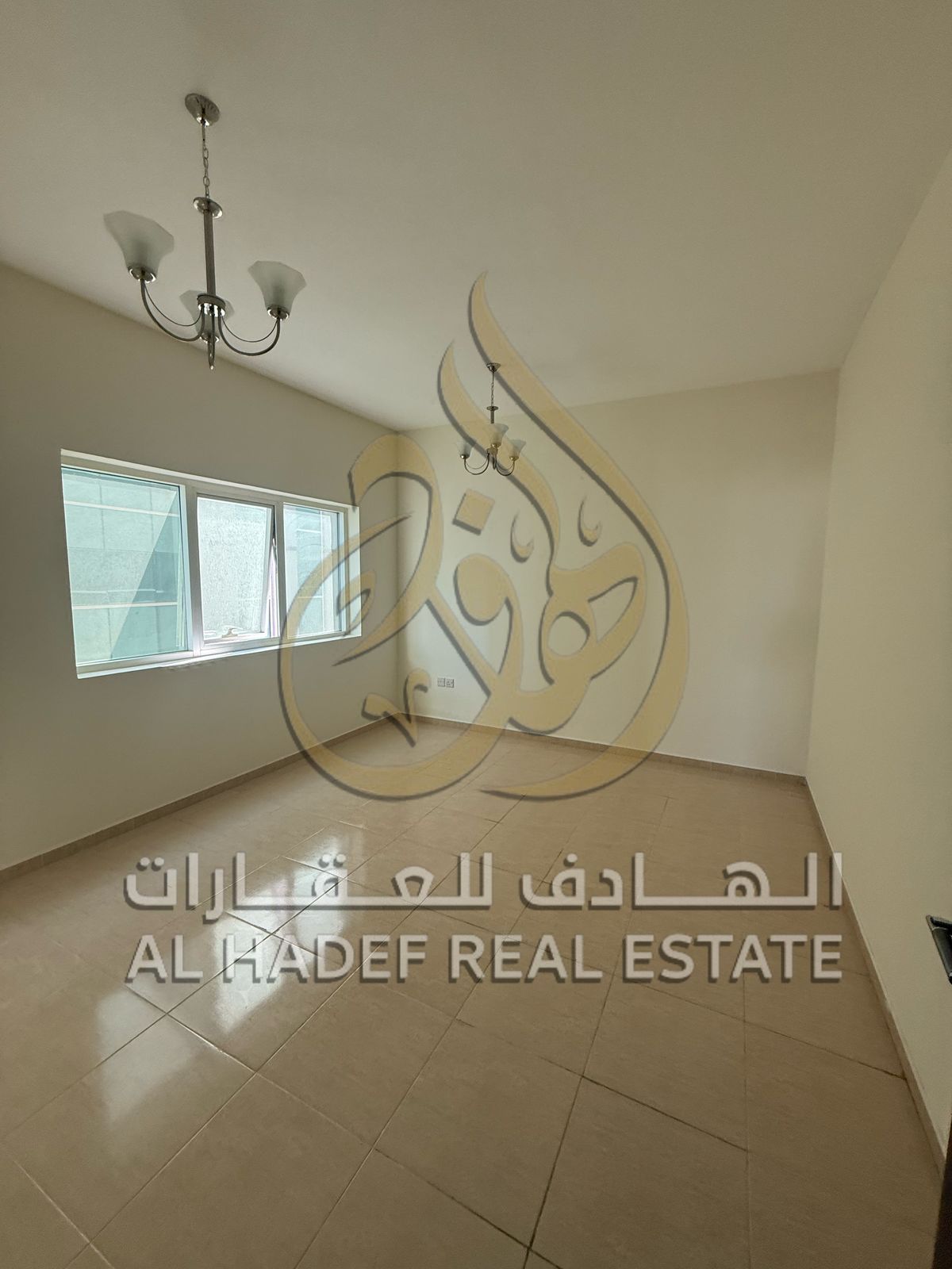 Apartment for annual rent in Al Majaz 3, 3 rooms, a maid's room, and 4 bathrooms