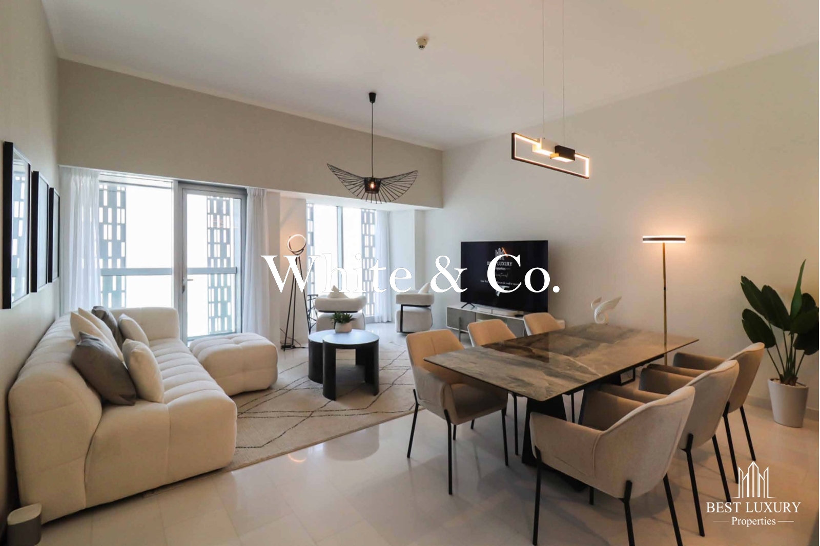 1 Bedroom | Stunning View | Vacant Now