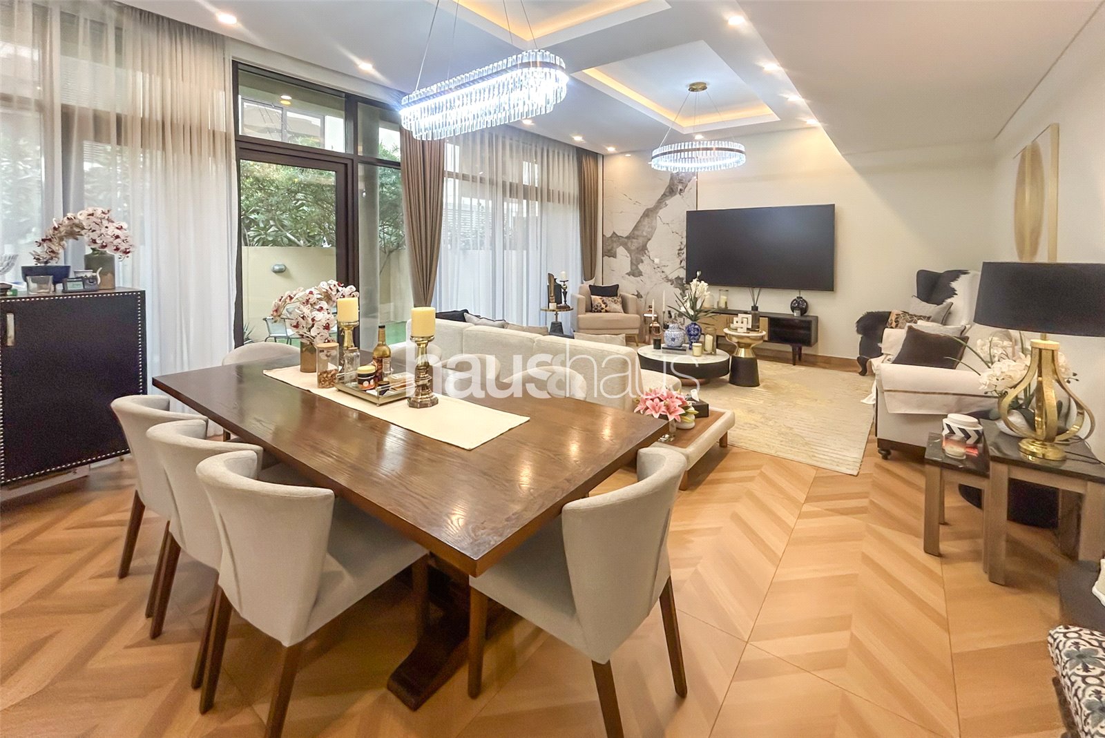 Upgraded | Extended THM | Bright and Spacious