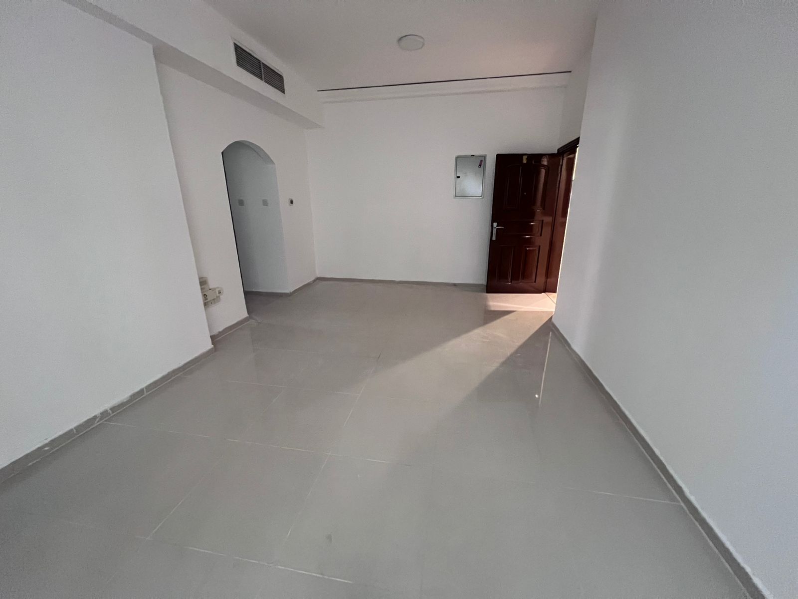 2BR apartment with balcony in Al Qasimia Al Nad, open view, very clean tower, 2 bathrooms, rent 40K, excellent location near all services.