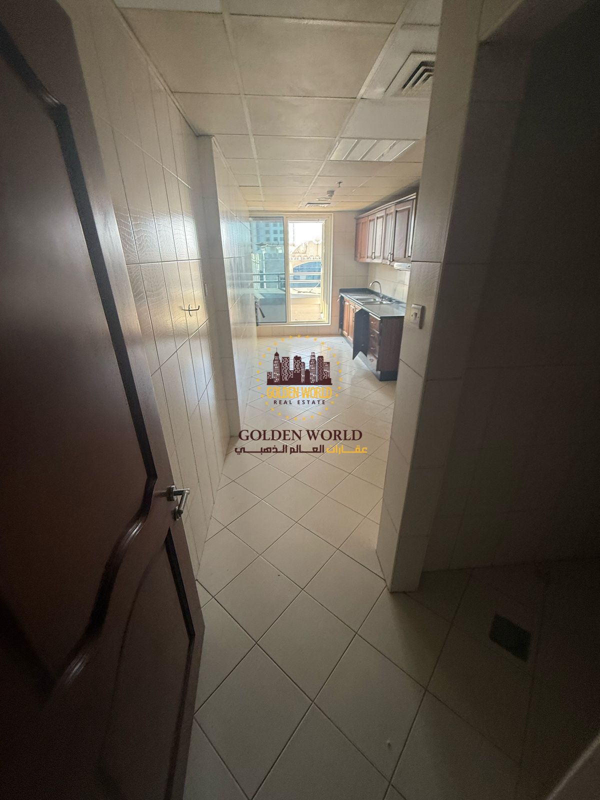3BR + hall in Sharjah Al Taawun with free gym, free pool, free parking, and free AC from owner. Annual rent 75K. Great residential opportunity.