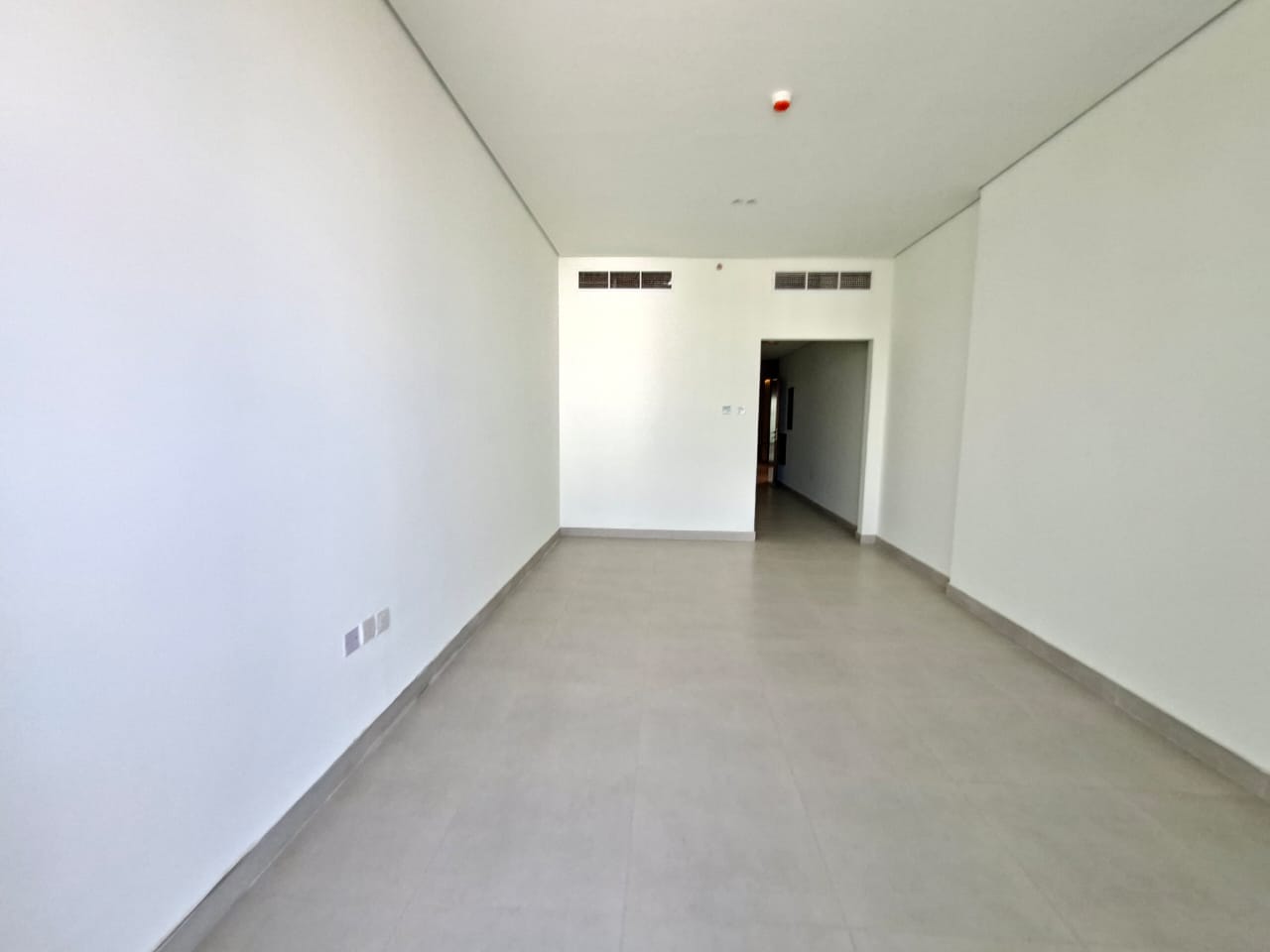 No comeshan no deposit 12chk pymant with pool parking brand new building in Al jada out sid