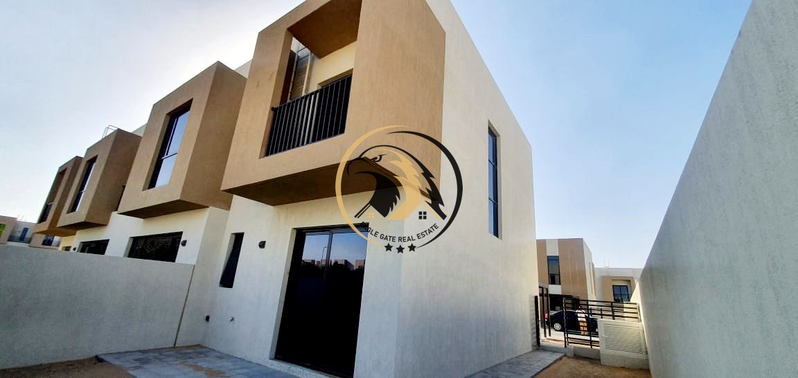 Spacious Lavish 2 Bedroom Villa End Corner Unit Available
