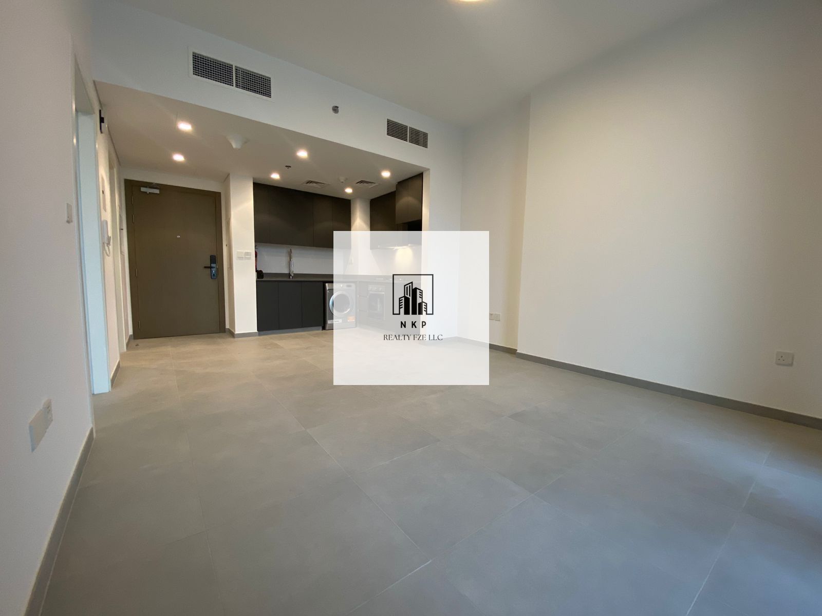 Spacious brand new| 1bhk with huge size balcony| pool and gym