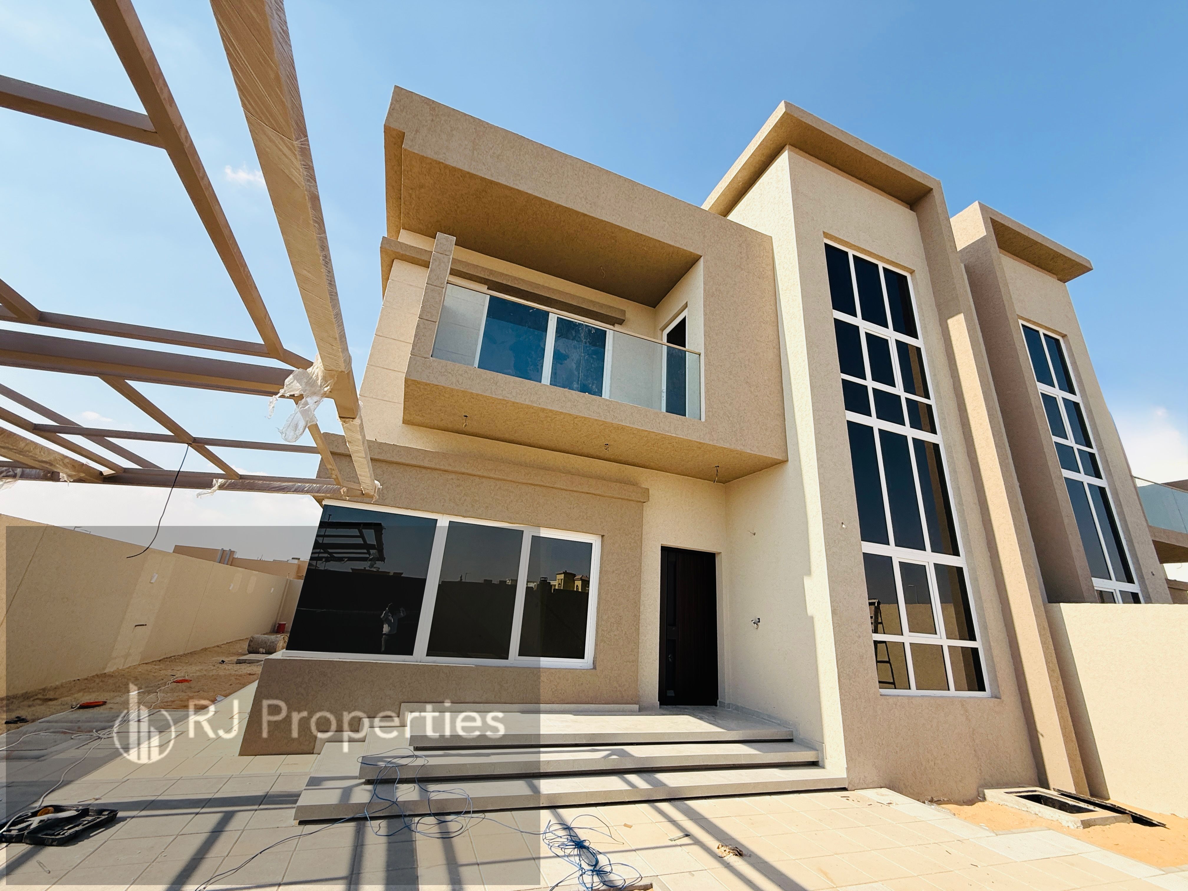 BRAND NEW 4BHK All master bedroom maid room near to Dubi