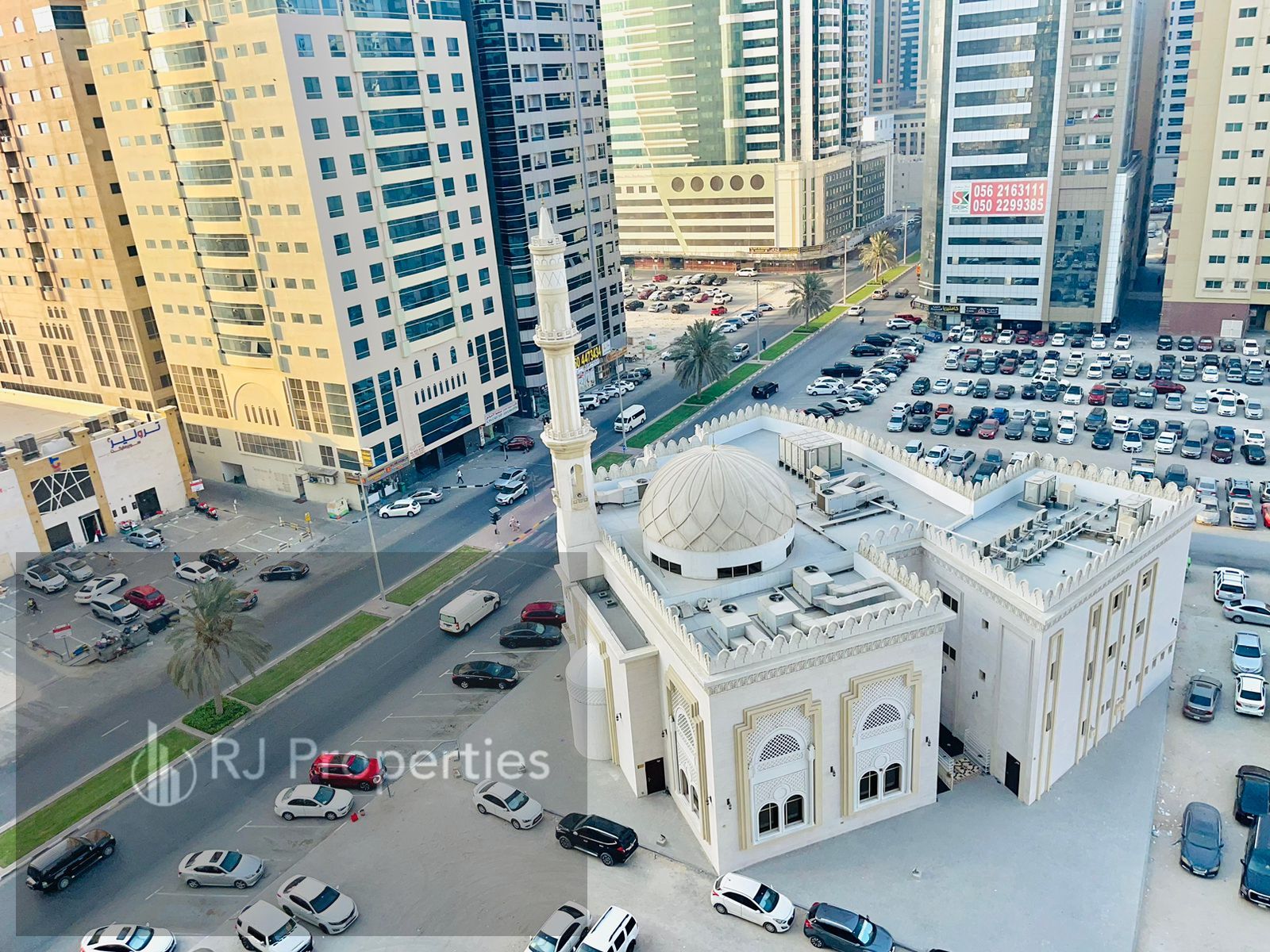 LUXURY 3bhk with balcony wardrobe near exit to Dubai just 55k