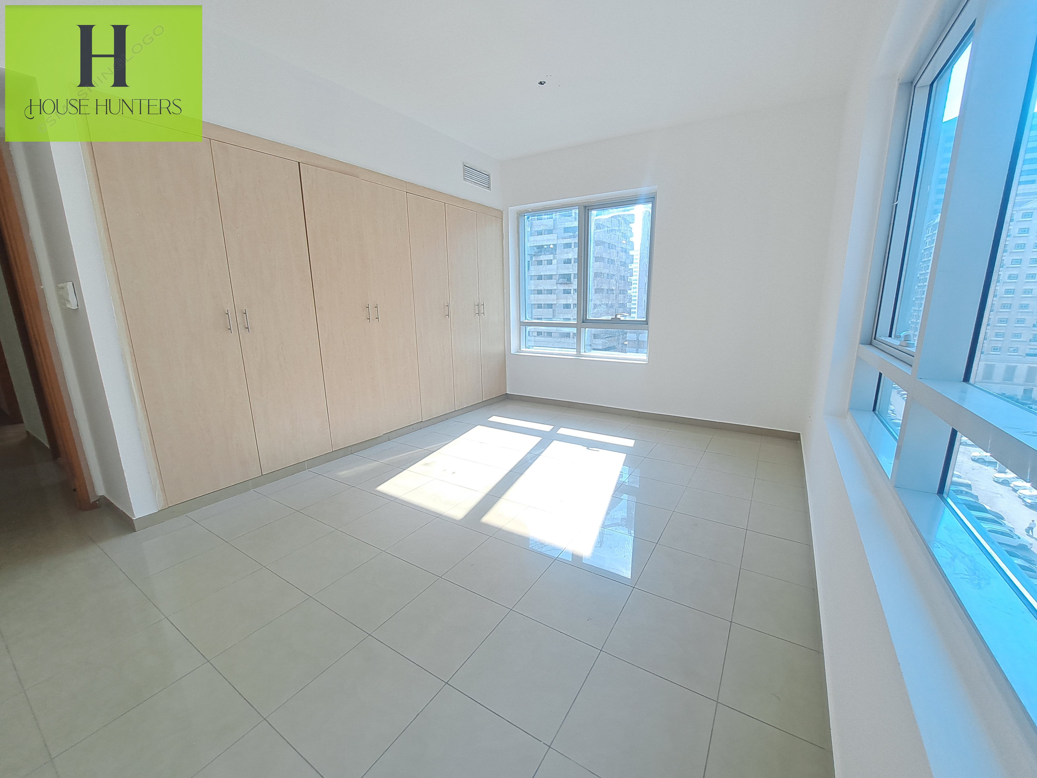 Hot offer king size 2bhk one month free wardrobes and balcony